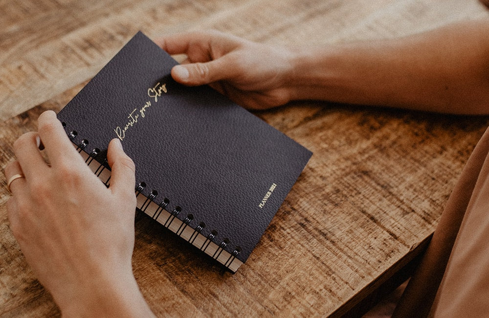 MyblueprintVF - Planner 2021 Rewrite Your Story Agenda Rêves Développement Personnel Slow Living Noir-boy