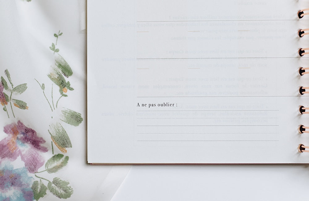 MyblueprintVF - Planner Non Daté Rewrite Your Story Agenda Rêves Développement Personnel Slow Living Semaine Hebdomadaire - Vue Mensuel Closeup 2