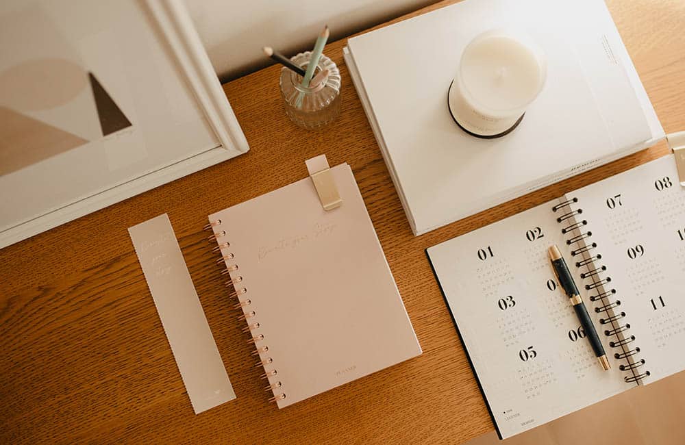 MyblueprintVF - Planner Non Daté Rewrite Your Story Rose 1 Agenda Rêves Développement Personnel Slow Living Couverture rose effet nacré